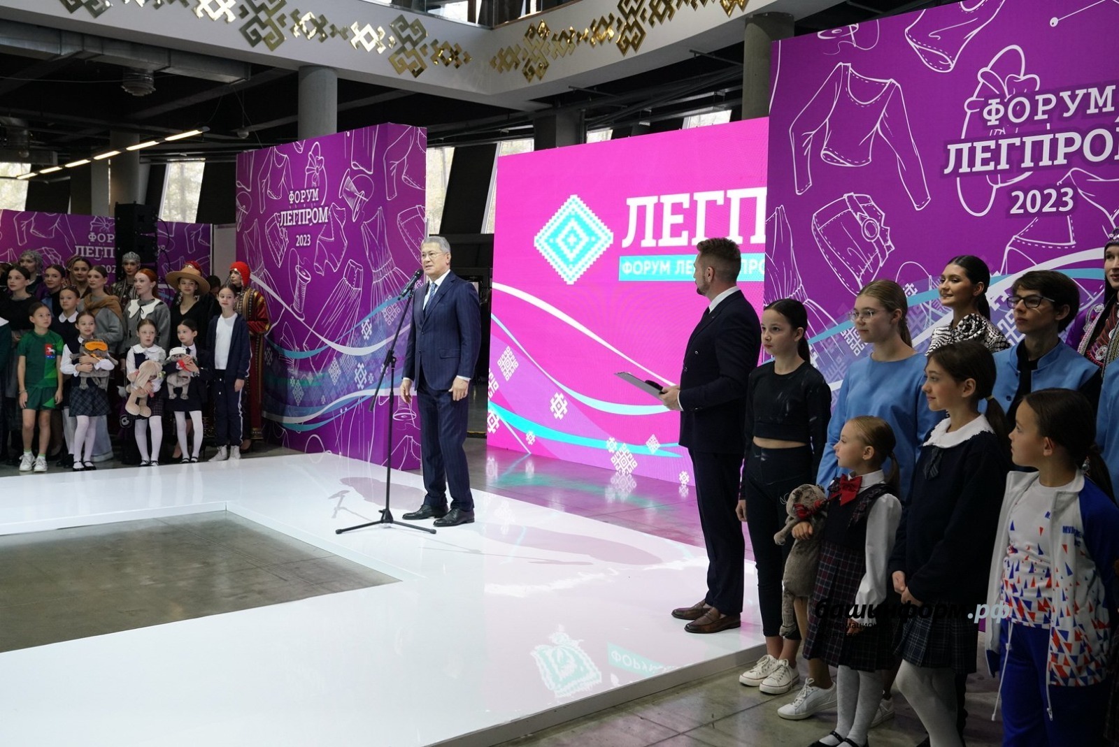 Подели форум. Подели форум
