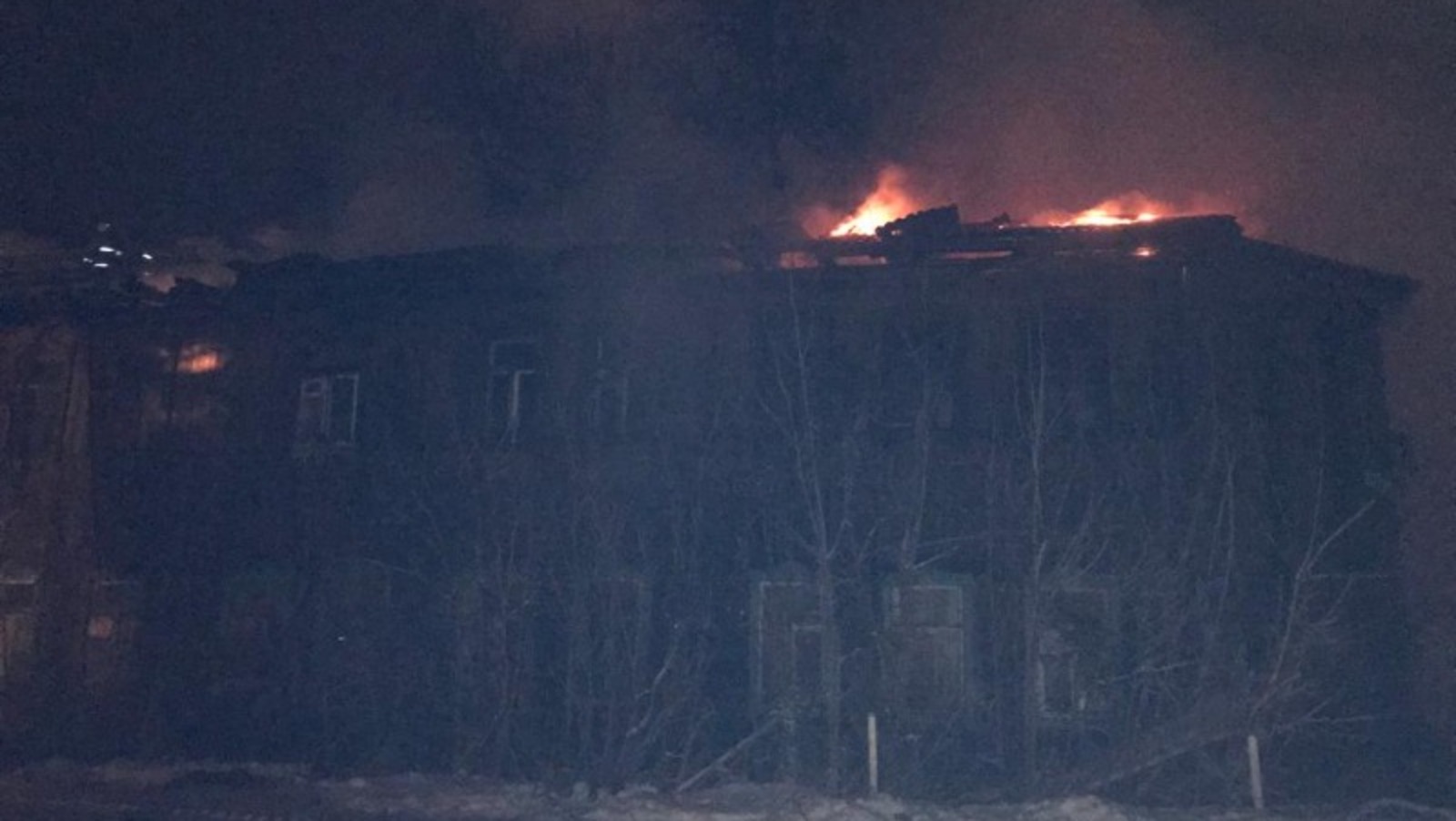 В уфе нашли двух. Село отстроили после пожара. Уфа сгорел дом Старо кучарбайва. Останки человека в результате пожара.