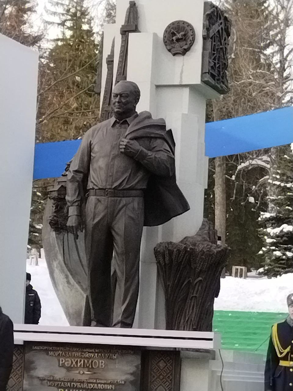 Приведите примеры из текста где даны. Приведите примеры из текста где даны. Приведите примеры из текста где даны. Слова в которых звуков меньше чем чем букв. Приведите примеры из текста где даны.