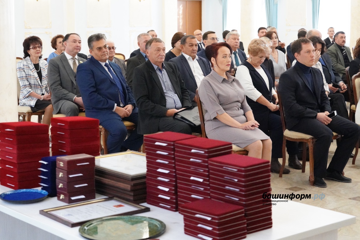 Награждение военнослужащих. Лучшие труженики республики башкортостан. Лучшие труженики республики башкортостан. Парк победы уфа. Лучшие труженики республики башкортостан.
