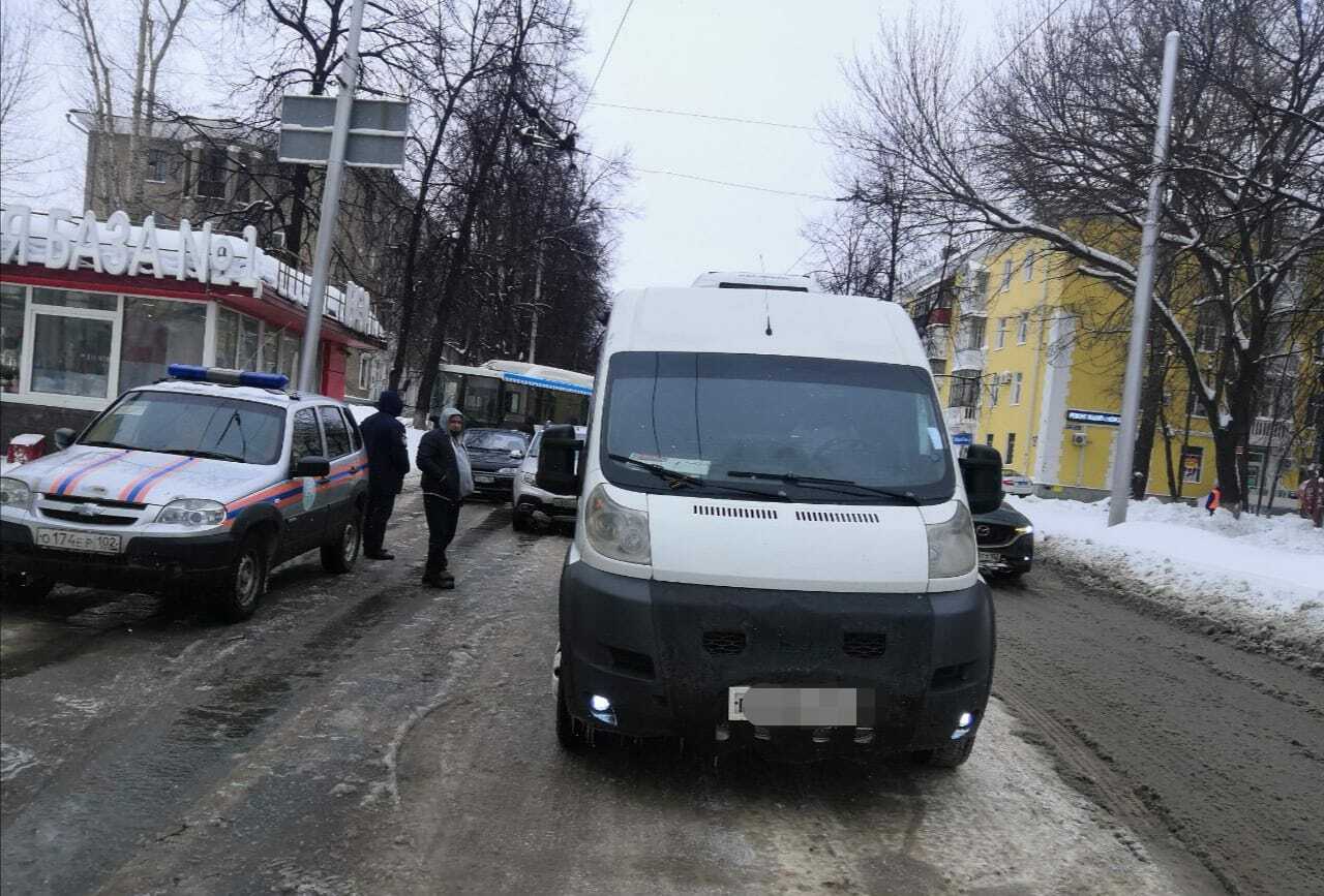 Водитель башавтотранс. Соревнования водителей грузовиков. Газель 2022. Водителем г уфа. Водителем г уфа.