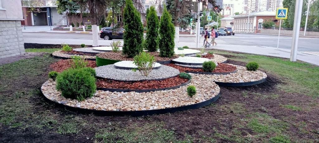Проспект Ленина Челябинск клумбы