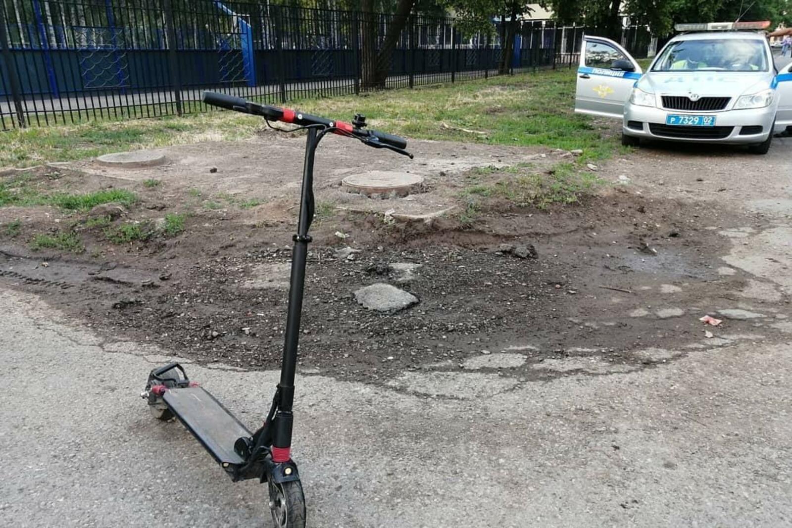 Электросамокат дпс. Электросамокат авария. Самокат на эвакуаторе. Самокат на колесах от авто.
