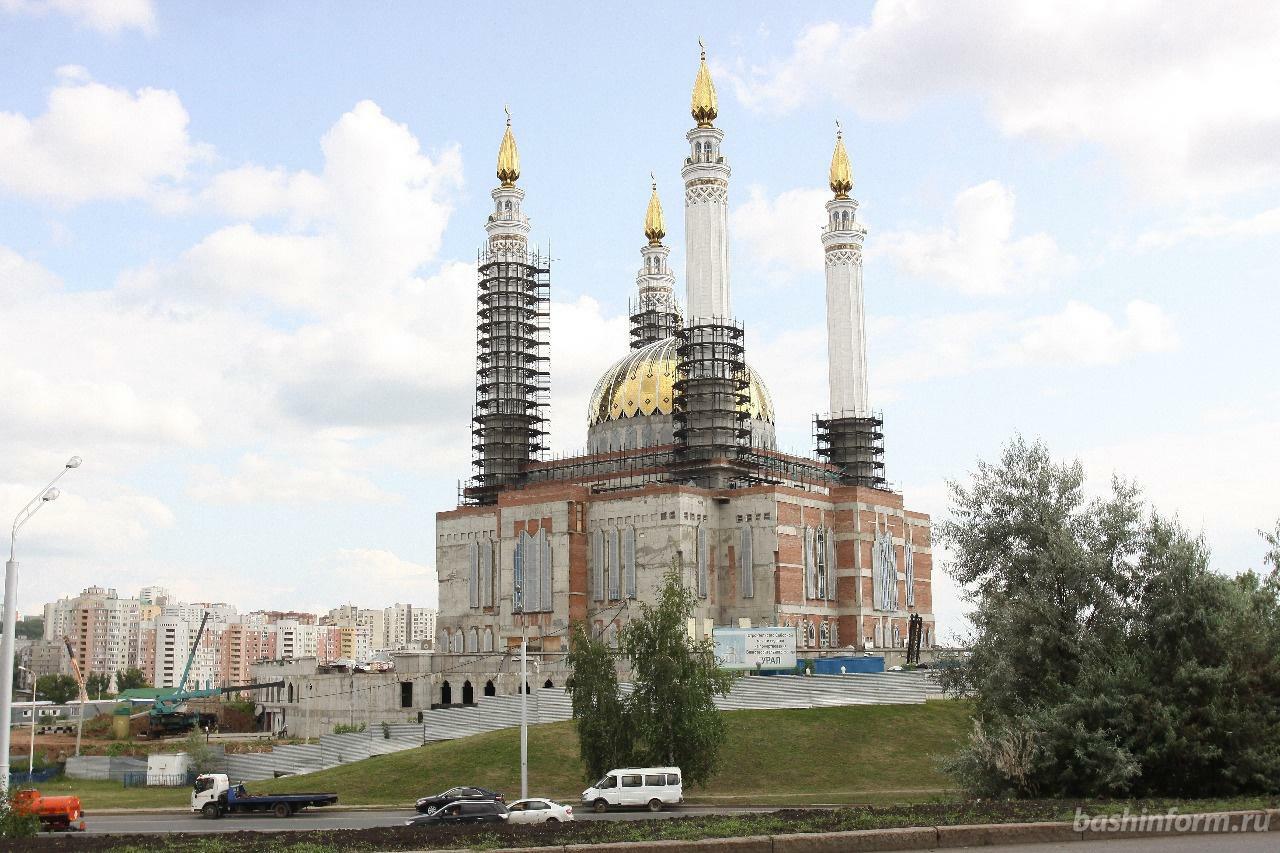 В Уфе возобновили строительство Соборной мечети "Ар-Рахим"
