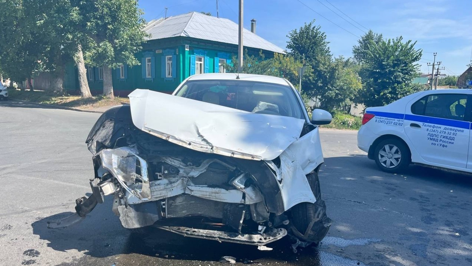 Стали известны новые подробности ДТП с шестью пострадавшими пассажирами  перевернувшегося такси в Уфе