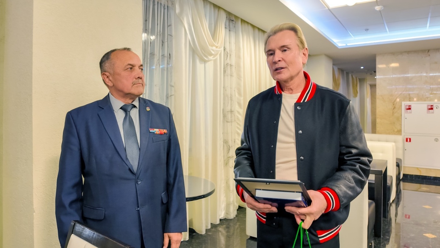 Говорит по башкирски. Говорит по башкирски