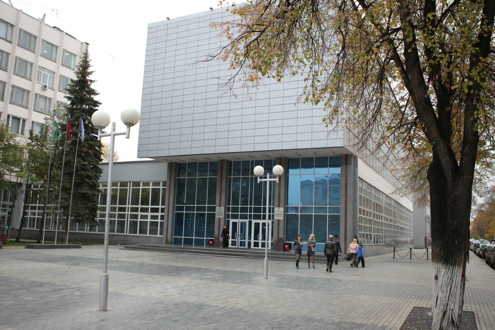 Олег Яровиков